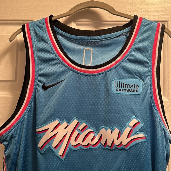 Miami Heat basketball jersey - Picture 3 of 4